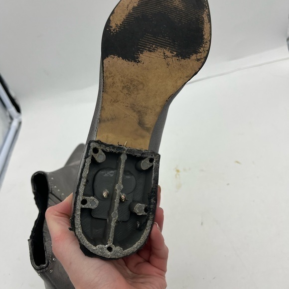 Marc Fisher Women’s Idalee Metallic Silver Studded Chelsea Ankle Boots - Picture 14 of 14